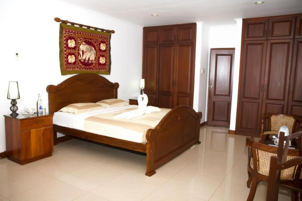 Hotel Villa Viana 마라윌라 외부 사진